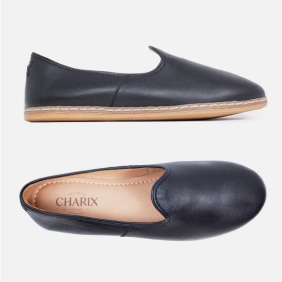 Black Flats Slip-On Shoes with Smooth Leather and Rounded Toe - Picture 1 of 10
